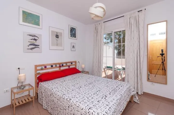 Apartamento En Playa De Burriana Rubarsal Nerja