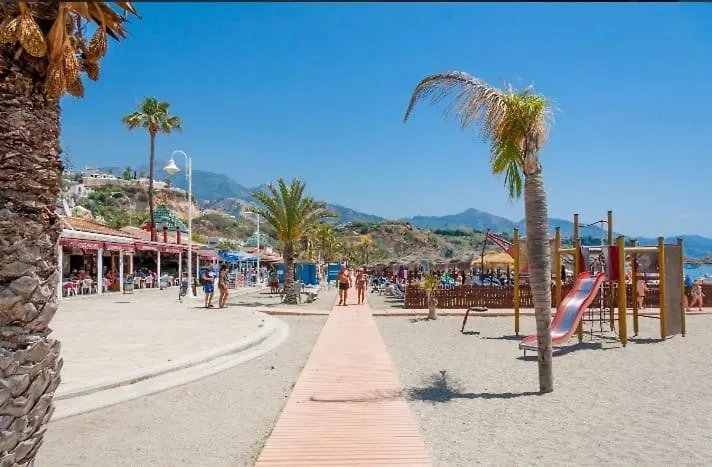 Apartamento En Playa De Burriana Rubarsal Nerja Spagna