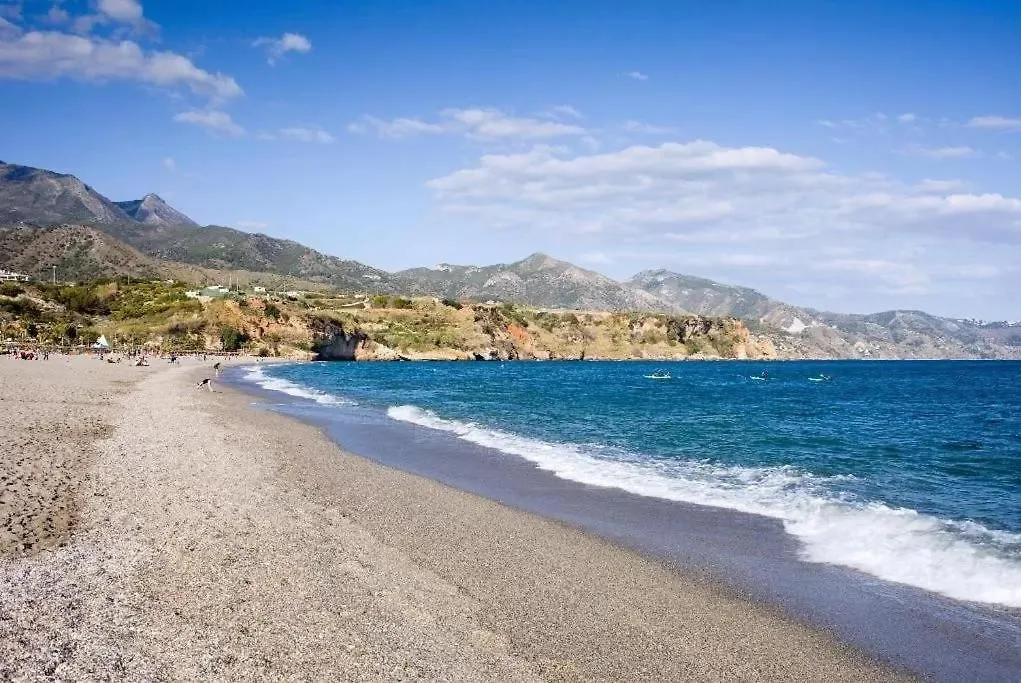 Apartamento en Playa de Burriana Rubarsal Nerja